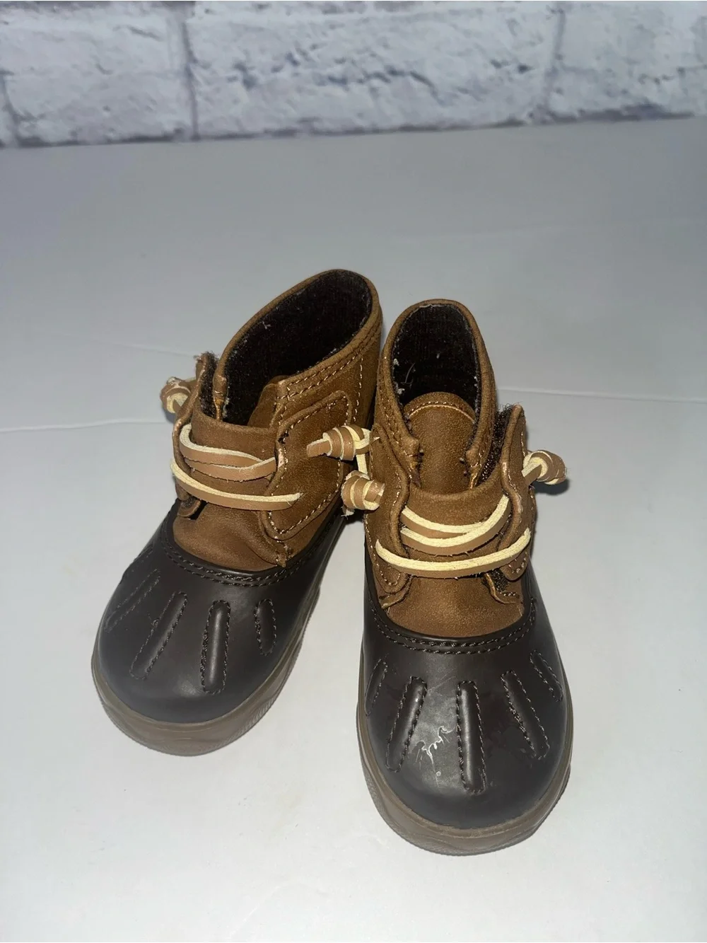 Sperry Baby Boys Brown and Tan Kids Duck Boots size 4